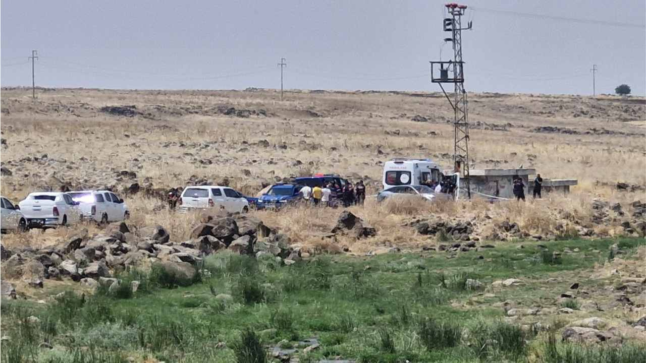 Diyarbakır’da gizemli ölüm! Arazide kadın cesedi bulundu! 2 kişi gözaltında