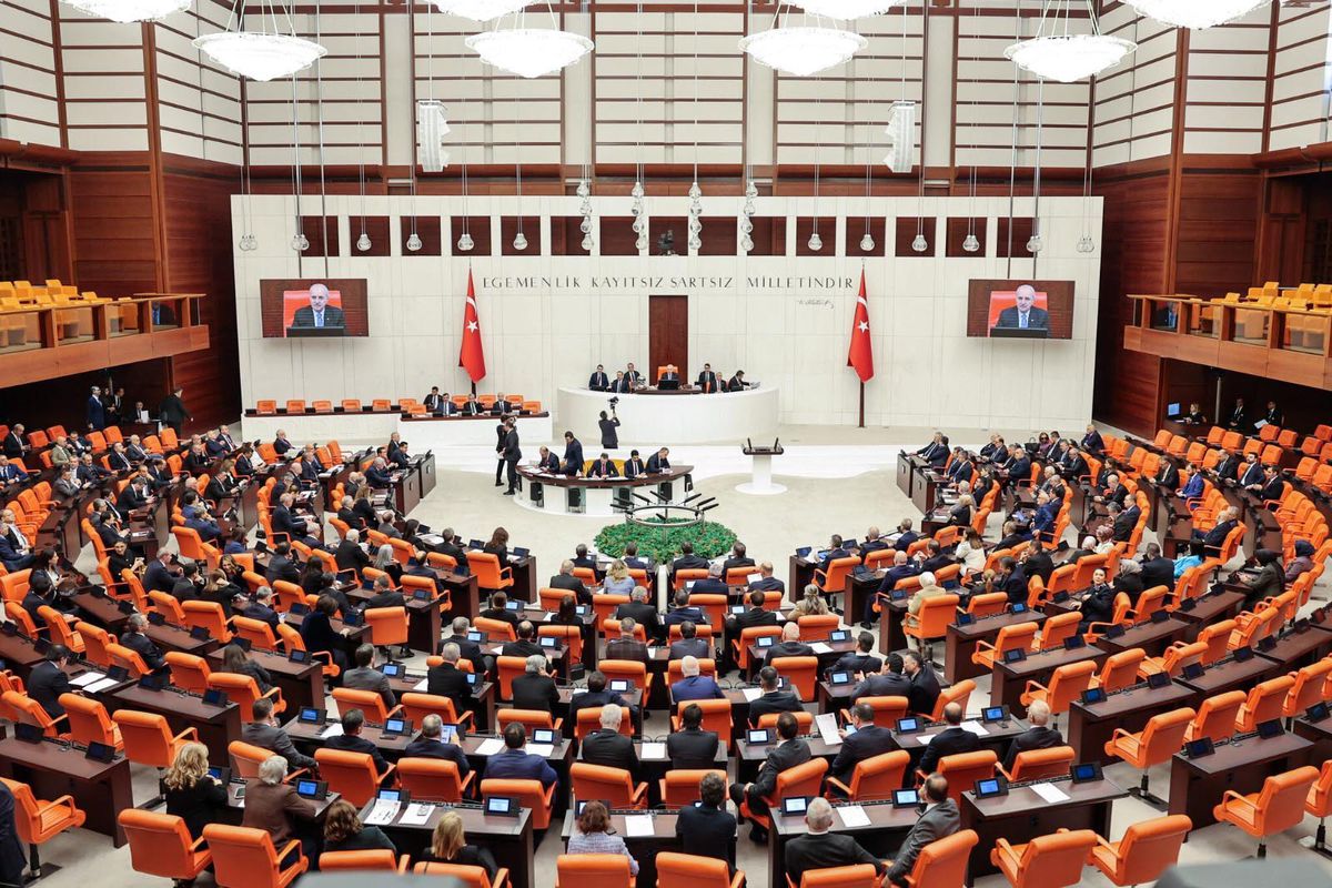 Çerçeve yasa teklifi TBMM’de: Siyasi partilerden ‘evet’ ve ‘hayır’ çıkışları
