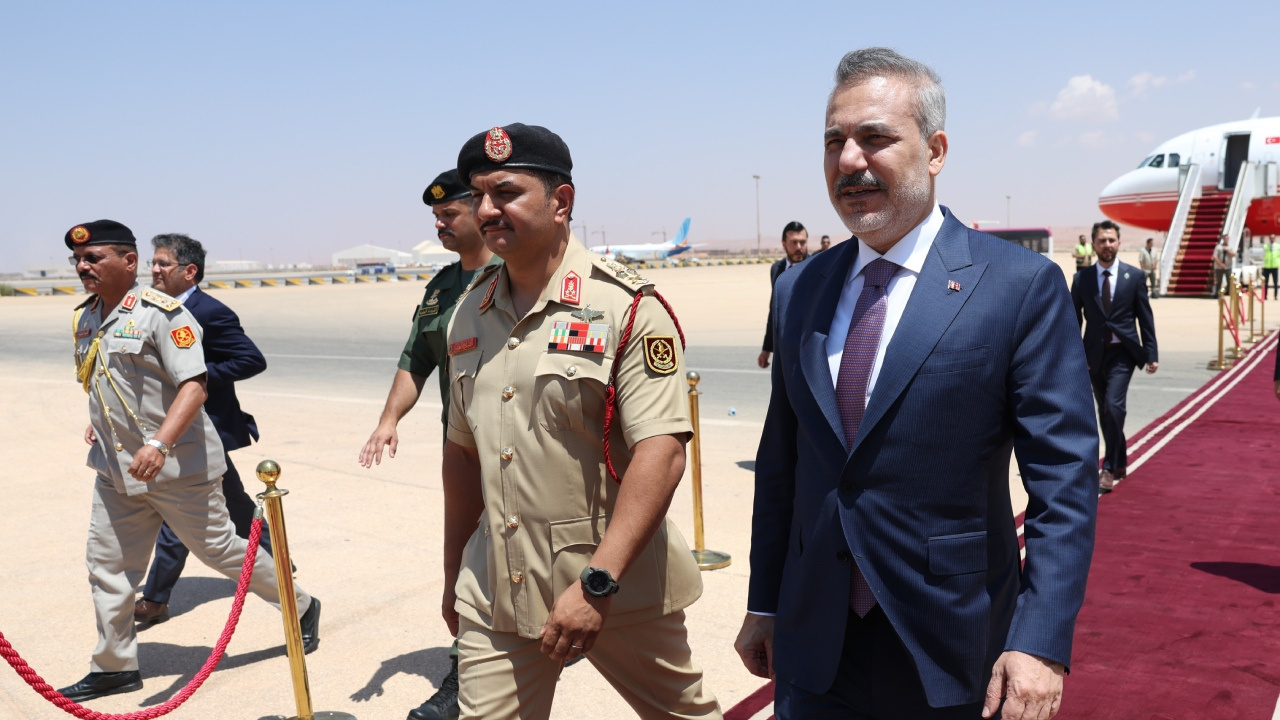 Dışişleri Bakanı Hakan Fidan Libya’daki iki yönetimle görüştü